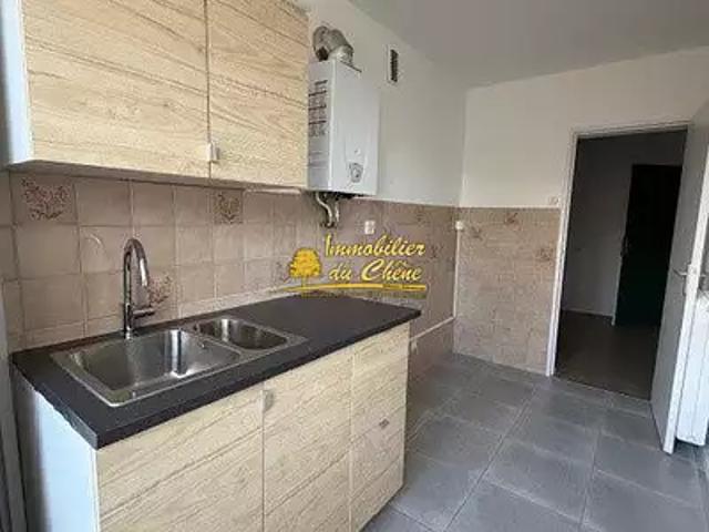 Luxeuil les Bains 70300 Location appartement 3 pièces t3 parking