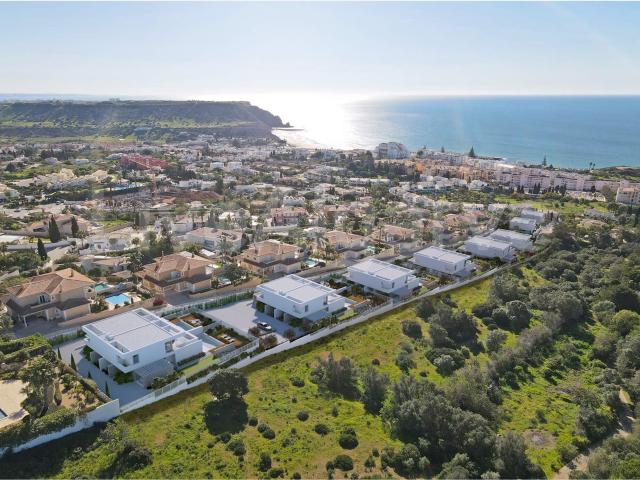 Luxo | Novas Semi Detached T3 Ultra Modernas de Última Geraç. 305m² Luz