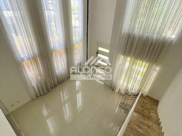 Luxo e Conforto em Condomínio Exclusivo MA 23743