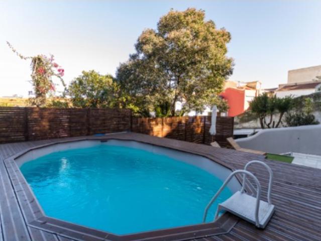 Luxo e Conforto Familiar no Coração de Lisboa Apartamento T2 com Jardim e Piscina Privativos a 200m da Av. da Liberdade!