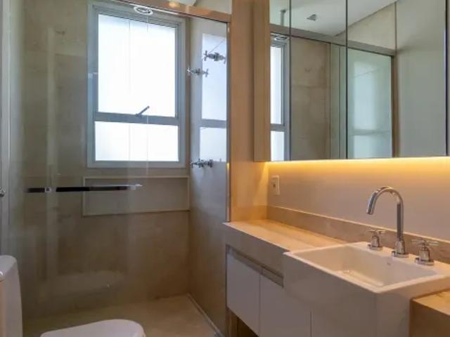 Luxo, segurança e conforto em local privilegiado em moema!