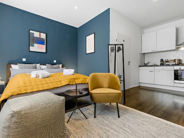 LUXOMES Stylish & New Design Apartment Kitchen Netflix, Ingolstadt Amsterdam Apartments for Rent