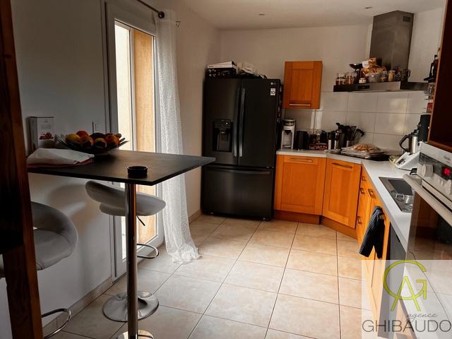 LUYNES MAISON T6 159.57 m2