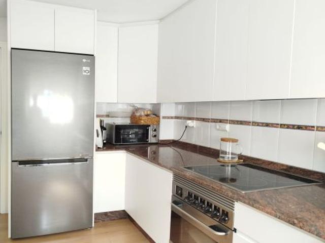 ¡Luz, espacio y confort! Espectacular piso en alquiler con garaje y trastero, disponible a finales d