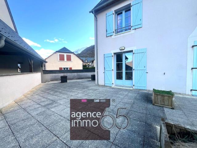 LUZ SAINT SAUVEUR APPARTEMENT T3 avec grande terrasse