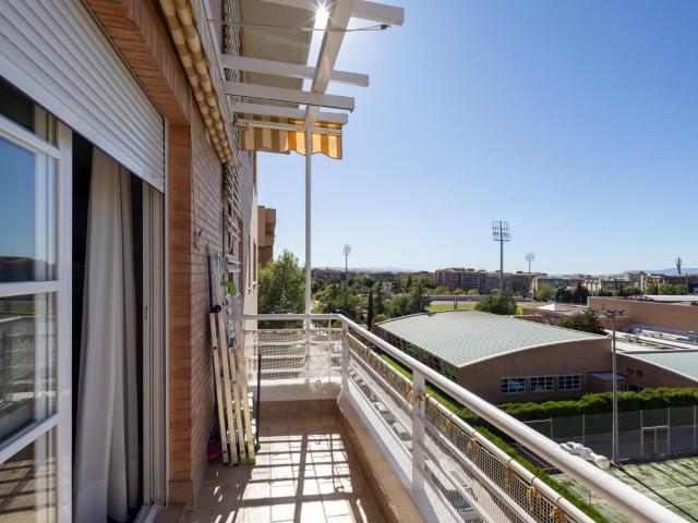 Luz, vistas despejadas y un encanto especial: tu nuevo refugio en la ciudad