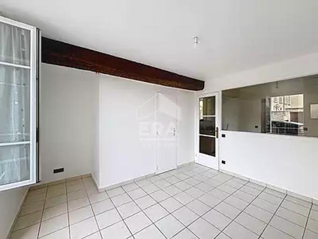 Luzarches 95270 Location appartement 1 pièce t1 au dernier étage