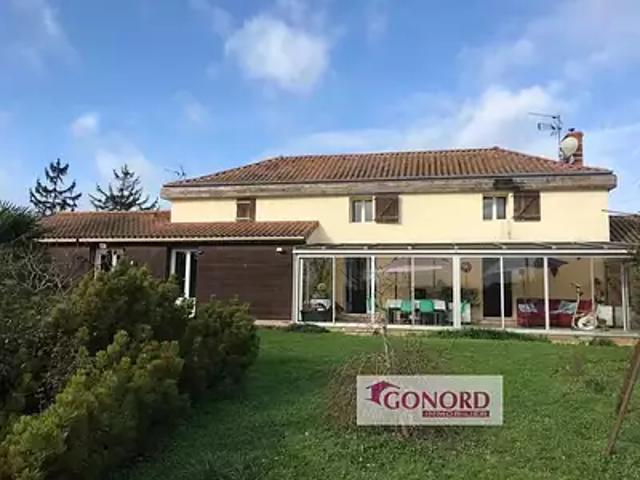 Luzay 79100 Achat / Vente maison 10 pièces t10