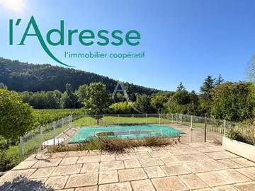 Luzech 46140 Achat / Vente maison 5 pièces t5 au dernier étage piscine