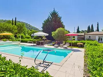 Luzech 46140 Achat / Vente maison 9 pièces t9 piscine terrasse
