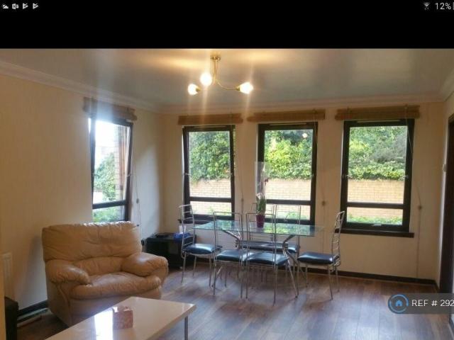Lymburn Street, Glasgow, G3 2 bed flat to rent £1,650 pcm £381 pw