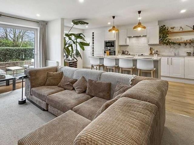 Lymington Road, Highcliffe, Dorset, BH23