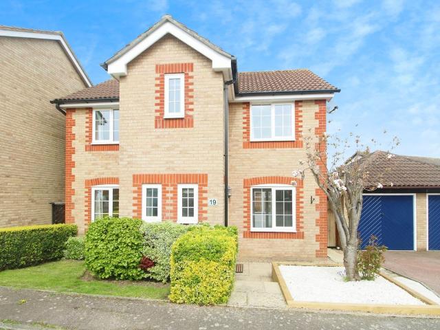 Lyminster Close, Bury St. Edmunds IP32, 3 bed detached house to rent, £1,750 pcm | PrimeLocation