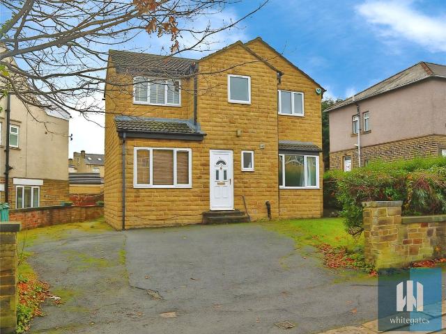 Lynton Avenue, Springwood, Huddersfield HD1, 5 bed detached house to rent, £2,250 pcm | PrimeLocation