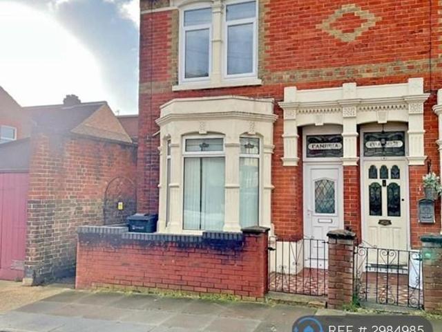 Lynton Grove, Portsmouth, PO3 3 bed end of terrace house to rent £1,550 pcm £358 pw