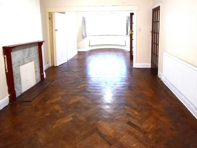 Lynton Road, Harrow HA2 3 bed semi detached house to rent £2,500 pcm £577 pw