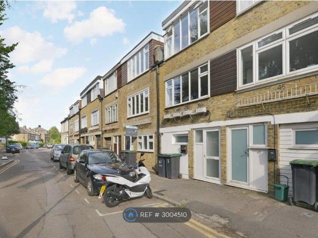Lynton Road, London N8, 3 bed terraced house to rent, £2,800 pcm | PrimeLocation