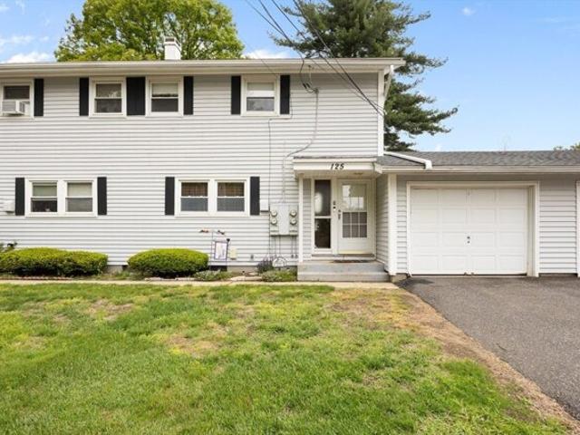 Lynwood Dr Unit D, Chicopee, Condo For Sale