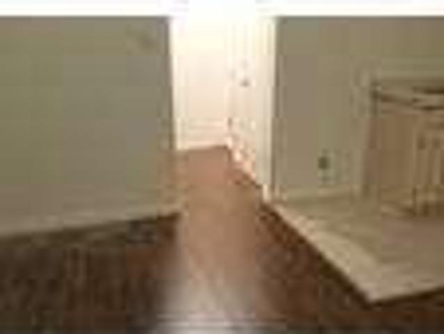 Lynwood, Fully remodeled spacious studio nice size kitchen
