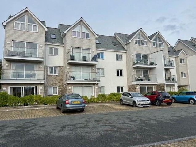 Lynwood Gardens, St. Austell PL25, 2 bed flat to rent, £900 pcm | PrimeLocation