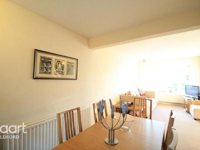 Lynwood, Surrey 3 bed semi detached house to rent £2,250 pcm £519 pw
