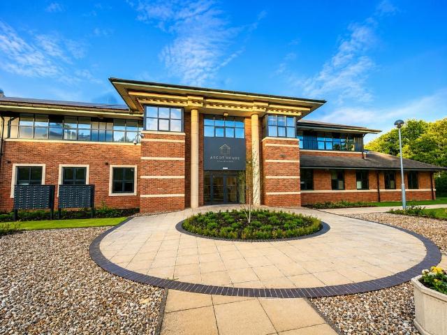 Lynch Wood, Peterborough PE2 2 bed apartment to rent £1,025 pcm £237 pw