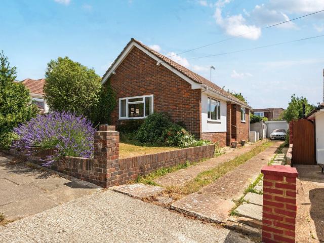 Lynchmere Avenue, North Lancing, West Sussex BN15, 2 bed bungalow to rent, £1,650 pcm | PrimeLocation