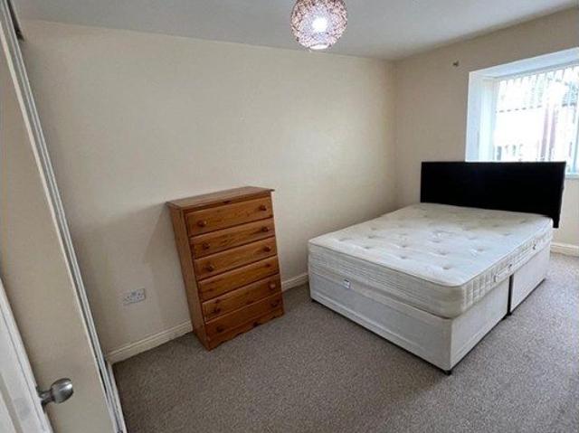 Lyncroft Road, Birmingham B11, 2 bed flat to rent, £800 pcm | PrimeLocation
