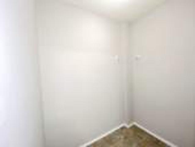 Lynden Court | 525 605 Ave X S & 2309 17 St W