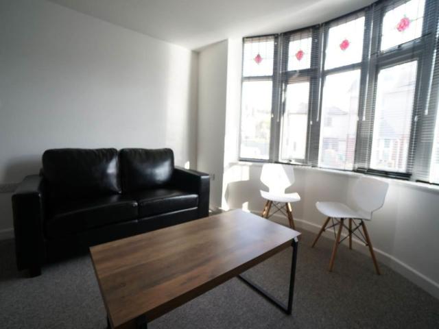 Lynden, Apartment 1 Farrar Road