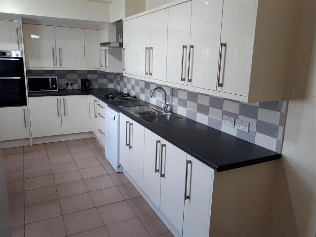 Lyndhurst Avenue, Jesmond, Newcastle. 7 bed house to rent £4,868 pcm £1,123 pw