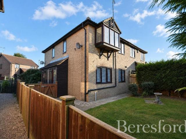 Lyndhurst Drive, Bicknacre, CM3 1 bed detached house to rent £950 pcm £219 pw
