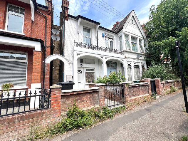 Lyndhurst Drive, London E10, 1 bed flat to rent, £1,500 pcm | PrimeLocation