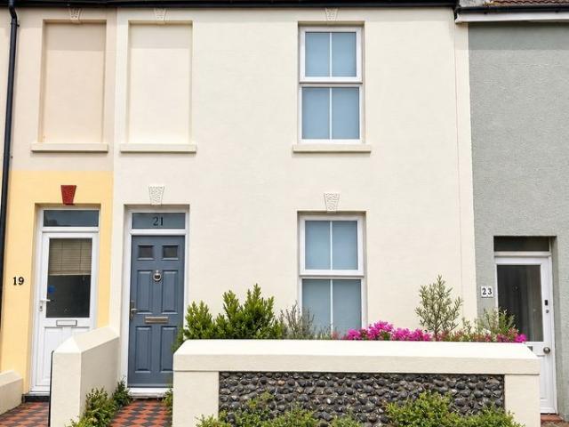 Lyndhurst Road, Worthing BN11, 3 bed terraced house to rent, £1,750 pcm | PrimeLocation