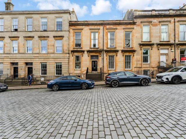 Lynedoch Street, Woodlands G3 2 bed flat to rent £2,000 pcm £462 pw
