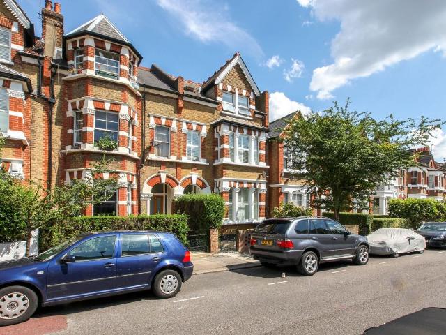Lynette Avenue, Abbeville Village, London SW4, 2 bed flat to rent, £3,250 pcm | PrimeLocation