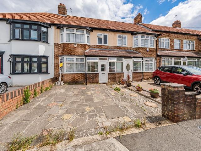 Lynhurst Crescent, Uxbridge UB10, 3 bed terraced house to rent, £2,100 pcm | PrimeLocation