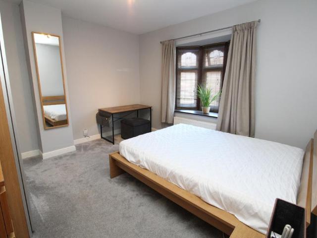 Lynmere Road, Welling DA16 1 bed in a house share to rent £850 pcm £196 pw