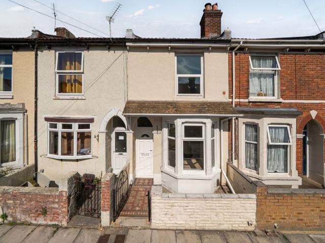 Lynn Road, Portsmouth, Hampshire PO2, 2 bed terraced house to rent, £1,200 pcm | PrimeLocation