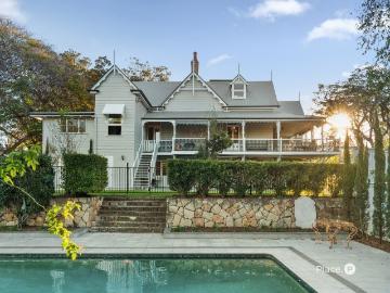 Introducing 'Lynne Grove House' a historically significant landmark address