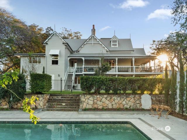 Introducing 'Lynne Grove House' a historically significant landmark address