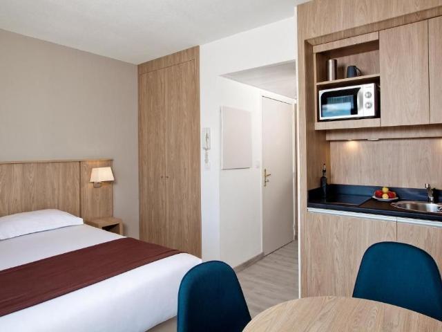 Lyon Gerland Amazing fully furnished 1 BR apartment