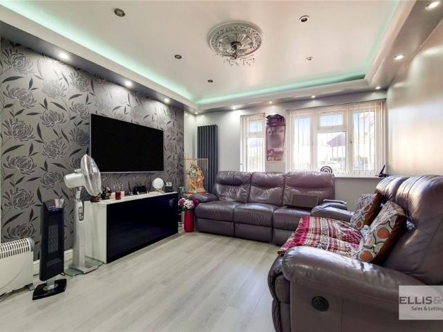 Lyon Park Avenue, HA0, Wembley