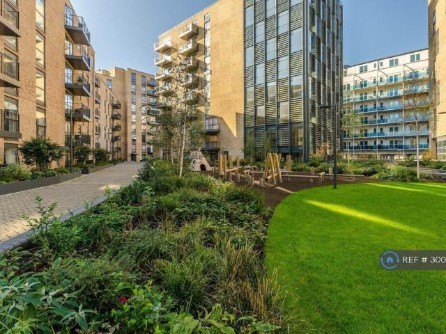 Lyon Road, Harrow, HA1 2 bed flat to rent £2,550 pcm £588 pw