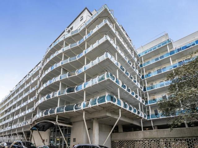 Lyon Road London HA1 2 bed apartment to rent £1,800 pcm £415 pw