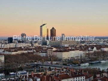 Lyon 1Er Dernier Étage Ascenseur 90 M² Utiles Vue Exceptionn. 70m² Lyon 1er
