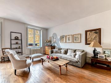 LYON 2 Quartier d'Ainay 110 m2: un lieu de caractère à vivre autant qu’à habiter