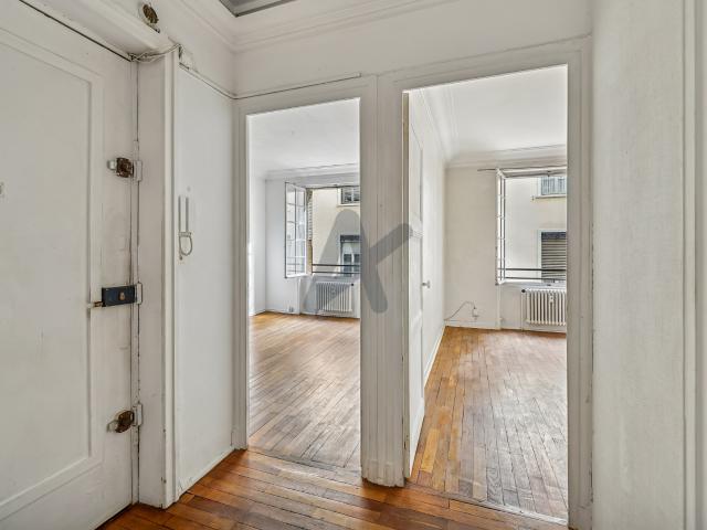 LYON 2eme Un appartement T2 de 51m2, balcon sur cour