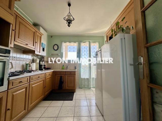 Lyon 3e Grange Blanche / Monplaisir T3 de 78 m2 avec bal
