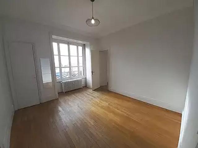Lyon 3ème 69003 Achat / Vente appartement 2 pièces t2 au dernier étage cave